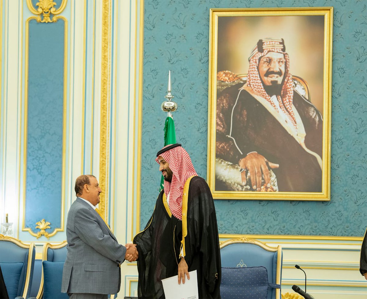 رئيس وأعضاء مجلس النواب يلتقون الأمير محمد بن سلمان وهذه أبرز الملفات التي وضعوها بين يديه (صور)