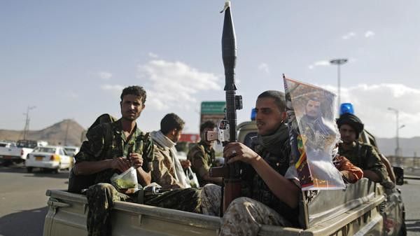 متحدث عسكري: الحوثيون أعدموا 31 من مسلحيهم كانوا على وشك تسليم أنفسهم للجيش