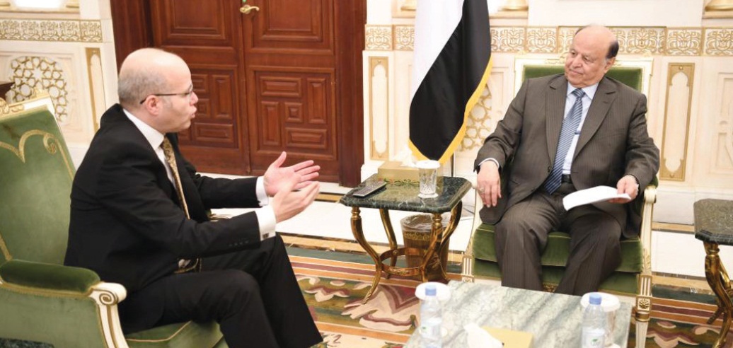 الرئيس هادي يتحدث لصحيفة "الأهرام" عن الأزمة في اليمن ودور الحكومة والتحالف في تحقيق السلام (حوار)