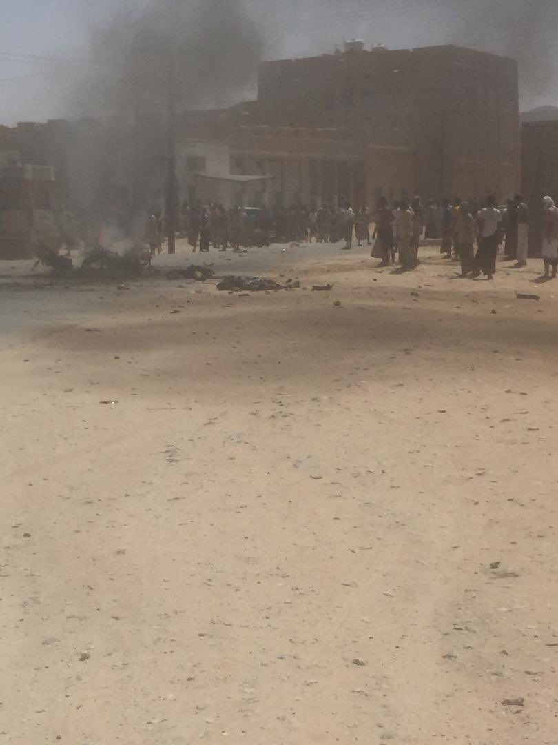 مقتل ستة مدنيين في تفجير يشتبه بأنه من تدبير القاعدة في حضرموت (صور)