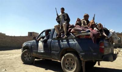 اشتباكات عنيفة بين مسلحين قبليين والحوثيين في بيت البارق في ذمار