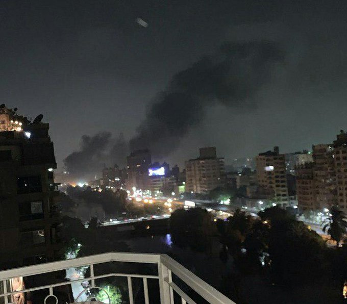 انفجارين أحدهما بمعهد الأورام والآخر ناجم عن تصادم سيارتين وسط القاهرة والضحايا بالعشرات