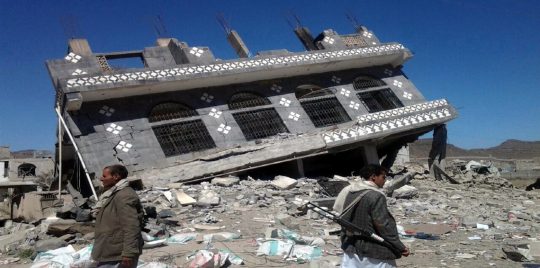 الحوثيون يفجرون منزل شيخ قبلي في الضالع