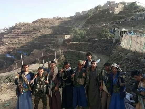 معارك شرسة بين القبائل والحوثيين بحجور وطيران التحالف يقصف آليات ومواقع