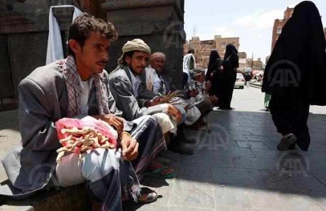 الانقلابيون حرموا تجاراً يمنيين من تصدير مليوني «سواك»