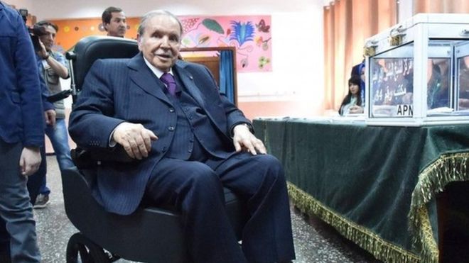 الرئيس الجزائري بوتفليقة يتعهد بعدم الترشح لفترة رئاسية خامسة... كيف قابل الجزائريون هذا القرار؟