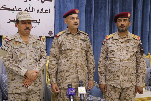 الدفاع تكرم القائد السابق للمنطقة العسكرية الثالثة اللواء الركن فيصل حسن