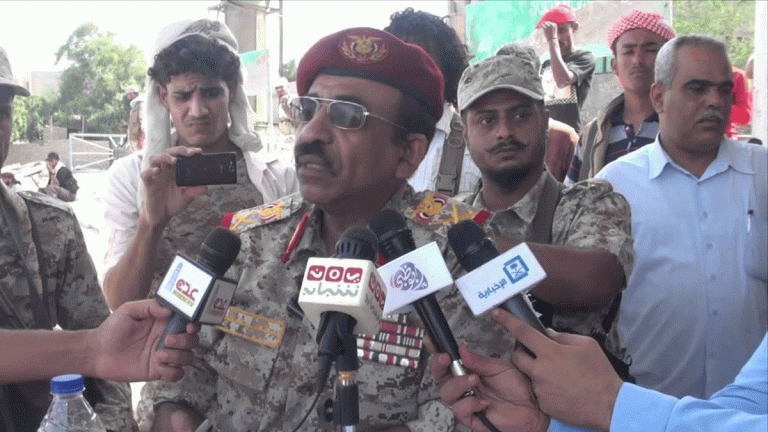 مصرع قائد عسكري يمني في حادث سير في مصر
