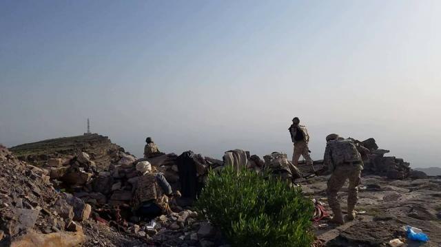 مقتل 8 حوثيين خلال تصدي قوات الجيش لمحاولة تسلل جنوب شرق تعز