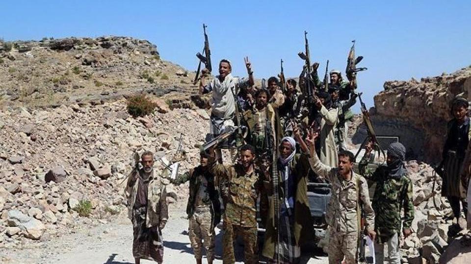 تمرد القبائل يتوسع ضد الحوثيين وزعيم الجماعة يمنح قادته مهلة للحسم في حجور (تفاصيل)