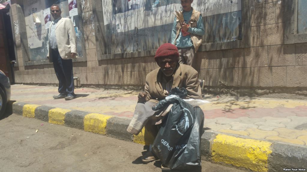 الحوثيون يحرمون 3 ملايين معاق يمني من الرعاية