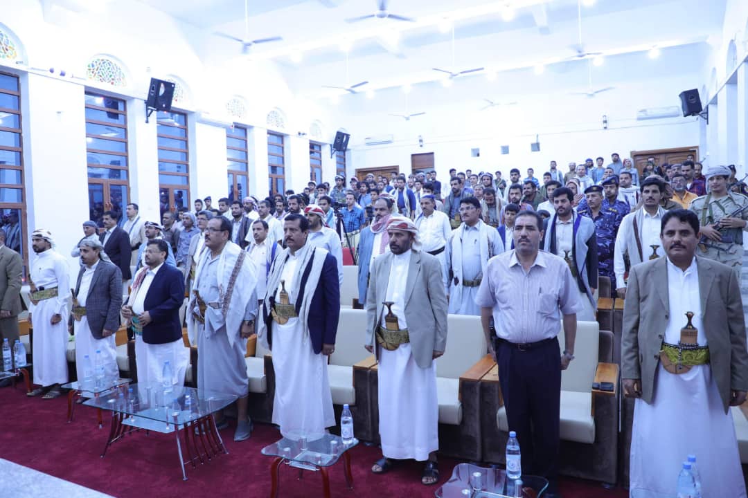 السلطة المحلية بمأرب تنظم أمسية رمضانية احتفاءً بالذكرى الـ 29 للجمهورية اليمنية 22 مايو (صور)