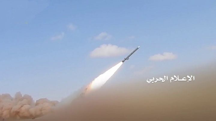 الحوثيون يقولون إنهم استهدفوا تجمعا للجيش في محافظة الجوف بصاروخ بالستي