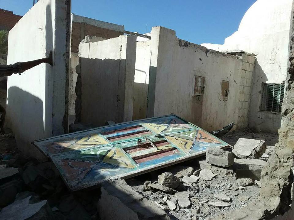 إصابين طفلين وأربع نساء بنيران الحوثي في الحديدة