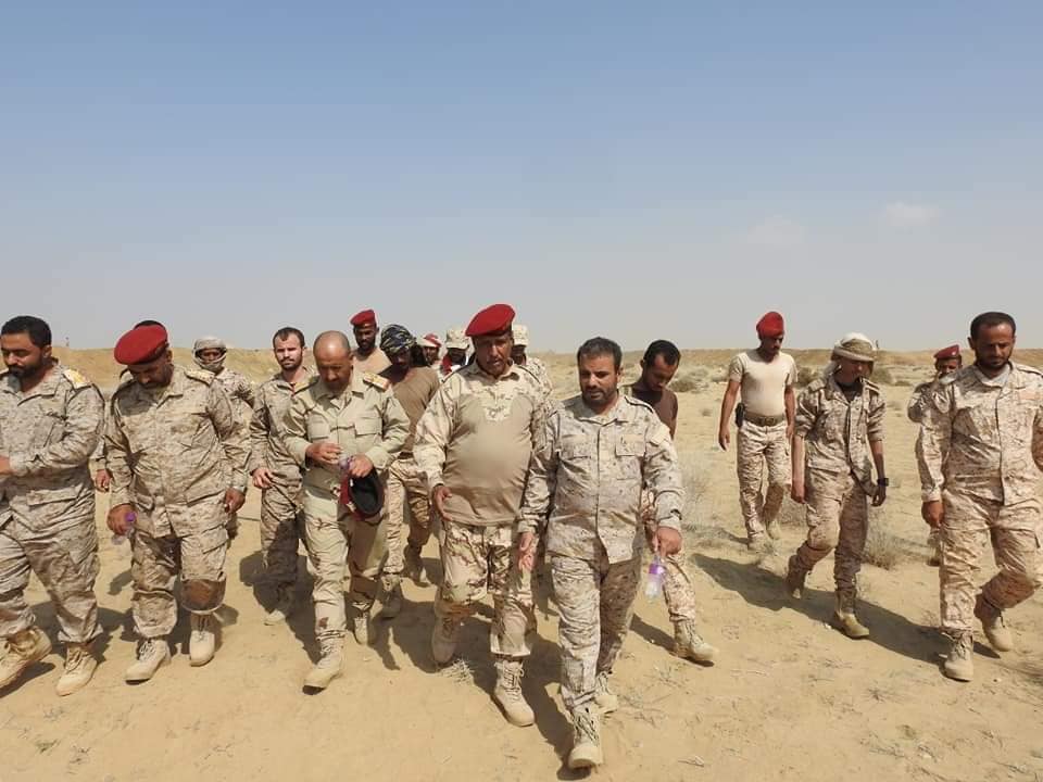 فريق التوجيه المعنوي للقوات المسلحة يزور قوات الجيش في المنطقة العسكرية الخامسة (صور)