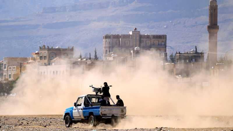 الحوثيون يواصلون خرق الهدنة.. سقوط قذائف على مناطق سكنية