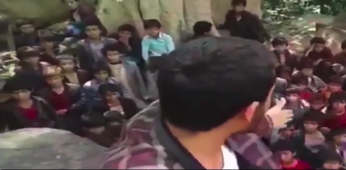 شاهد أول مقطع فيديو لمعسكر تدريبي للأطفال الحوثيين في صعدة