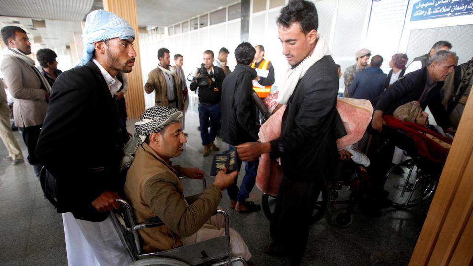 الحوثيون يحولون عدد من المراكز الصحية في صنعاء إلى مقرات