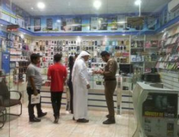 تجاهل رئاسي وحكومي لمناشدات العاملين اليمنيين في محلات بيع وصيانة الجوال في السعودية