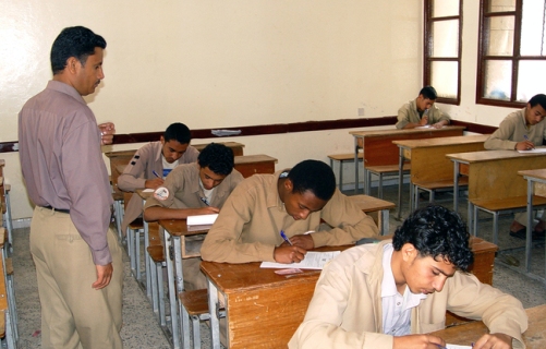 بعد شهرين من بدء العام الدراسي الجديد.. سلطات الحوثيين تعلن نتيجة الثانوية العامة