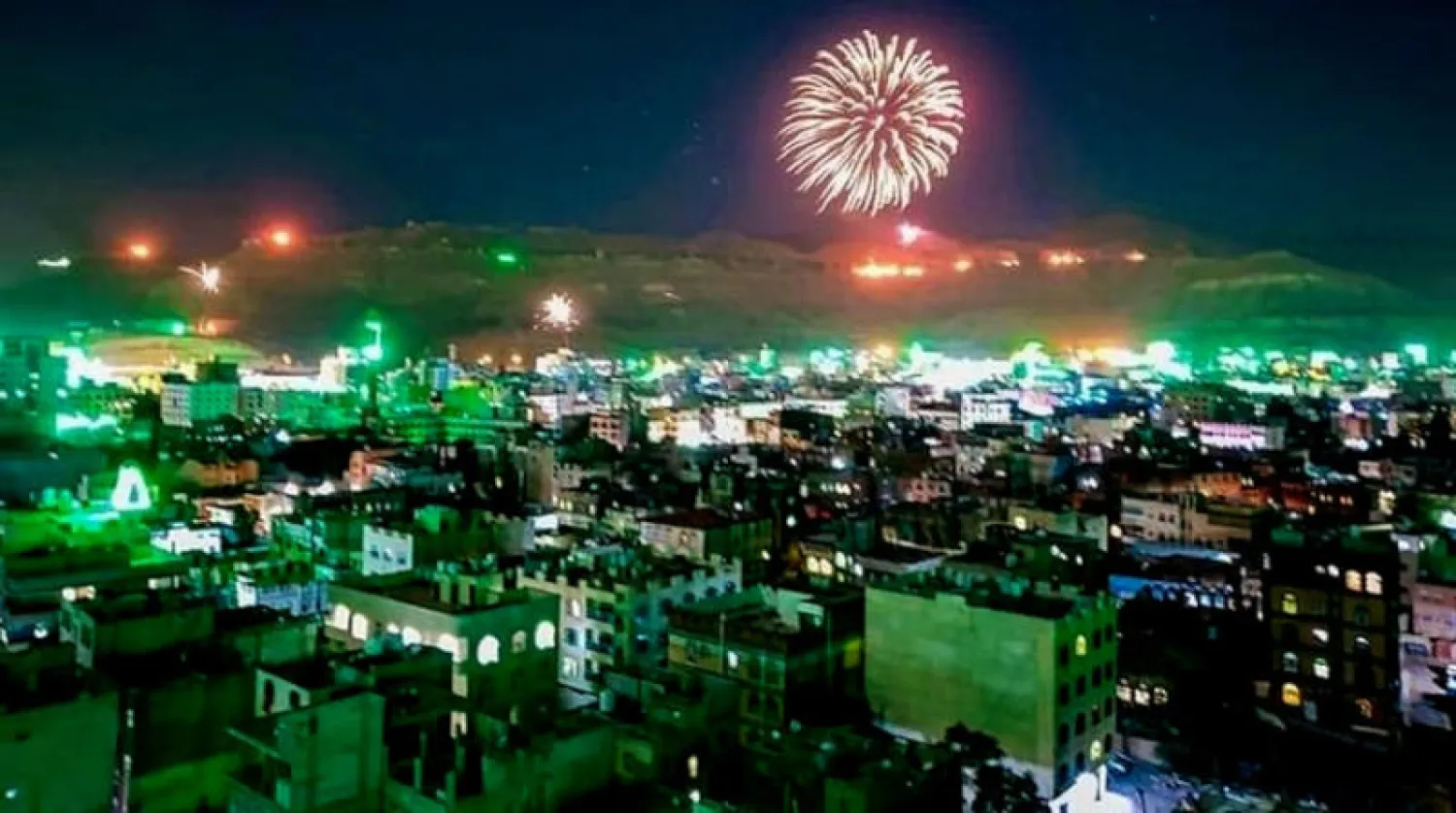 الولاء الطائفي أولًا والحداد مؤجَّل.. الحوثيون يحتفلون بالمولد رغم خسارتهم ثلثي الحكومة