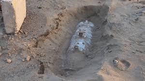 مقتل خمسة أطفال بانفجار قذيفة من مخلفات الحوثيين في الحديدة (أسماء)