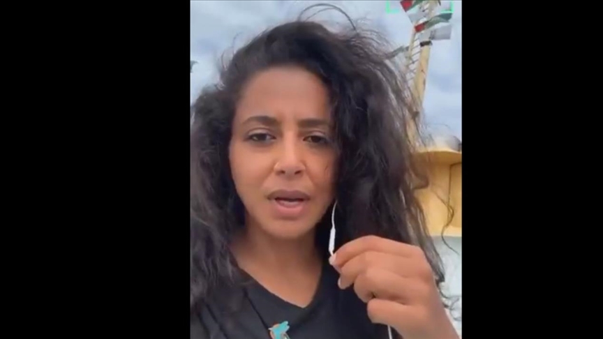 صحفية يهودية يمنية تتخلّى عن جنسيتها الإسرائيلية تضامنًا مع سكان غزة
