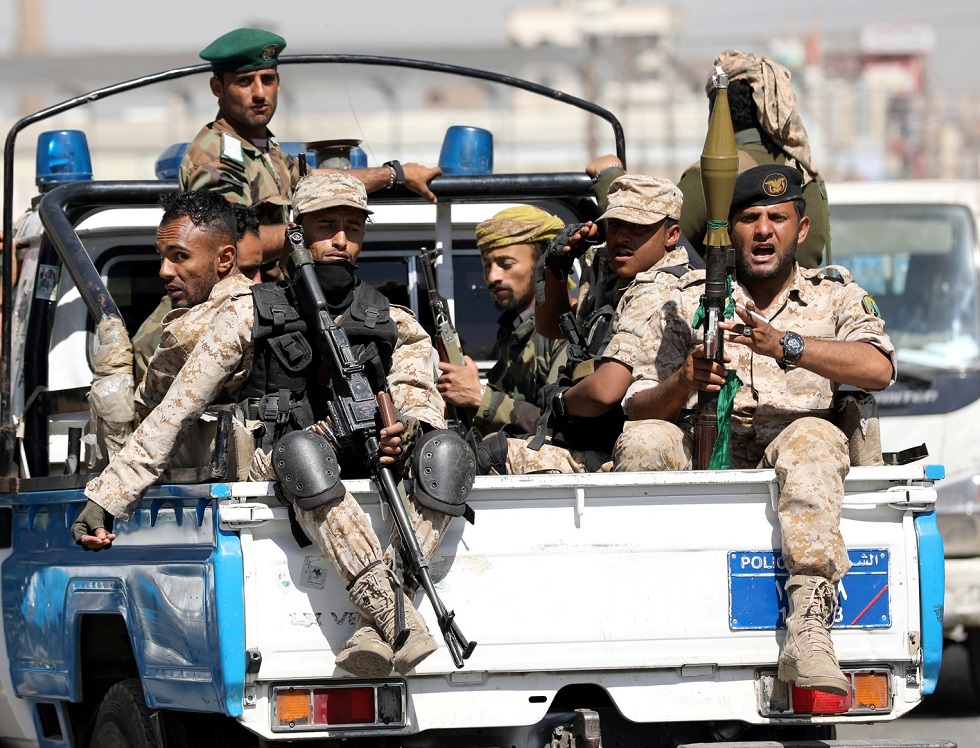 بعد قرارات الإعدام بحقهم : نقل مختطفين الى زنازين كانت مخصصة لأبناء الحديدة الذين أعدمهم الحوثيون في 2021