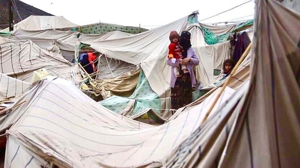تقرير أممي: 79 % من سكان مخيمات النازحين في مأرب يعيشون فقر مدقع