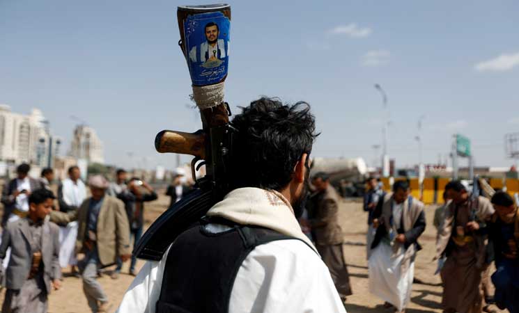 الحكومة تطالب بتصنيف الحوثيين “حركة إرهابية”