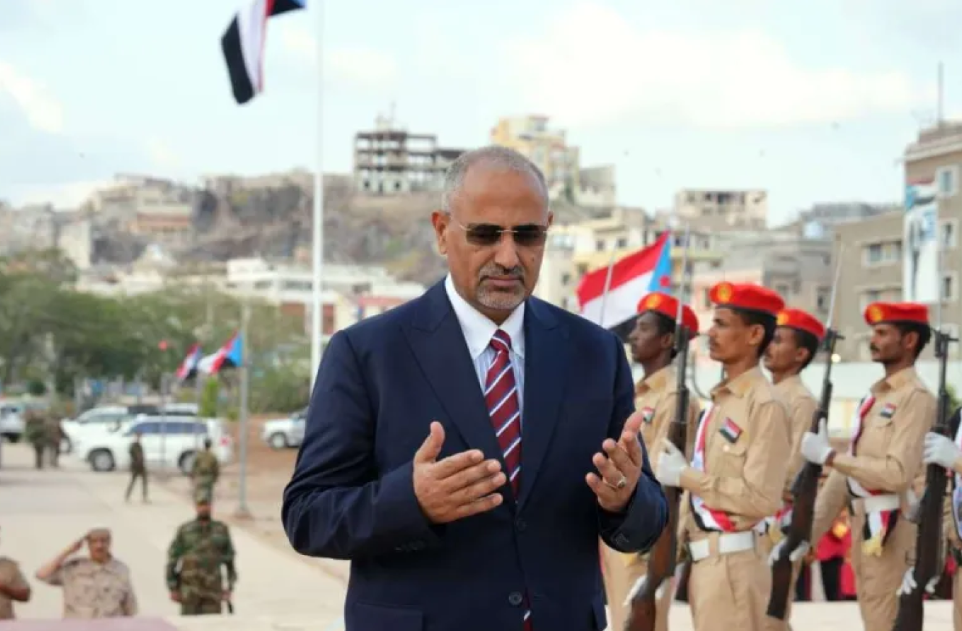 كيف أفرغ “التحالف” بقيادة السعودية بندقية الزبيدي الإماراتية من الذخيرة؟