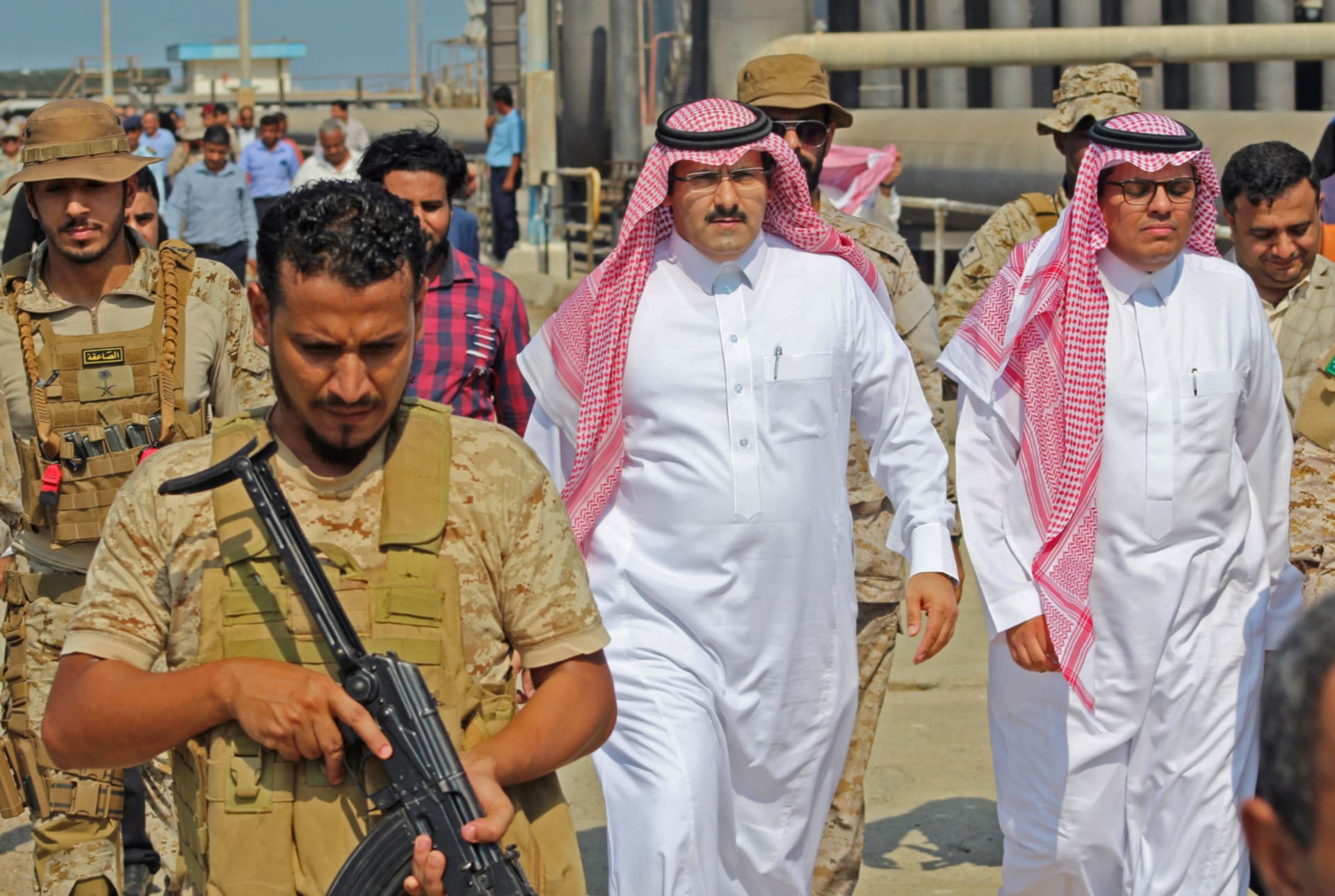 مصادر :السفير السعودي يصل خلال ساعات العاصمة صنعاء لاستكمال ترتيبات الاتفاق