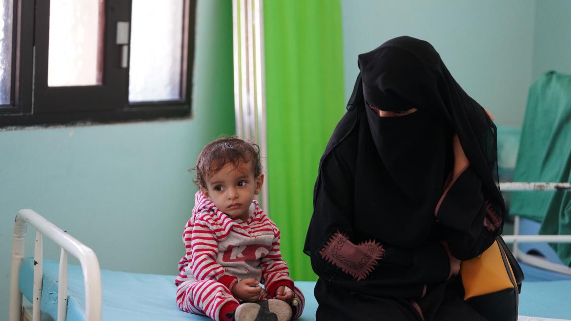 الكوليرا يتفشى في أنحاء اليمن وسط انعدام الأمن الغذائي.. (تقرير)