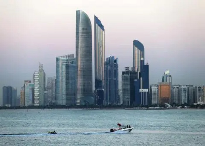 رويترز : الإمارات لا زالت تحتجز 50 سياسياً بالرغم من انتهاء فترة محكوميتهم 