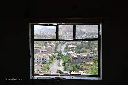 الشرعية ترحب بمبادرة الحوثيين لفتح منفذ إنساني في مدينة تعز