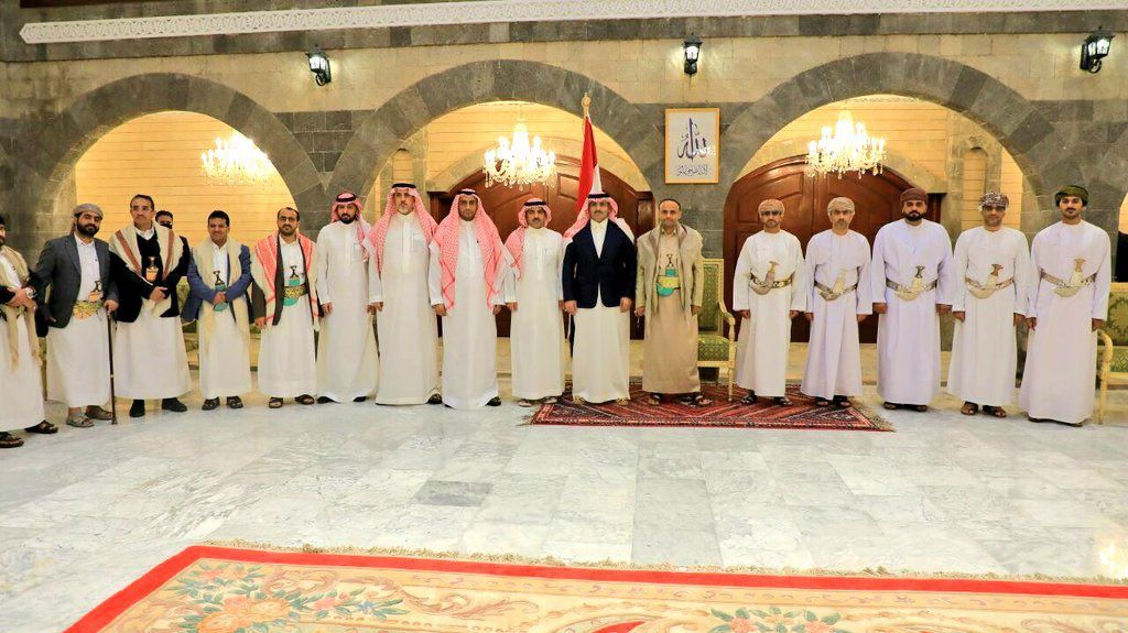 مصادر : التوصل الى اتفاق على صيغة لتوقيع المشاورات المنعقدة بين الوفد العماني والسعودي مع الحوثيين 