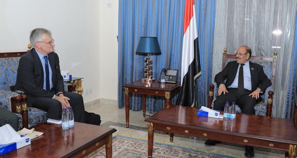 نائب رئيس الجمهورية يناقش مع المبعوث السويدي إلى اليمن جهود إحلال السلام