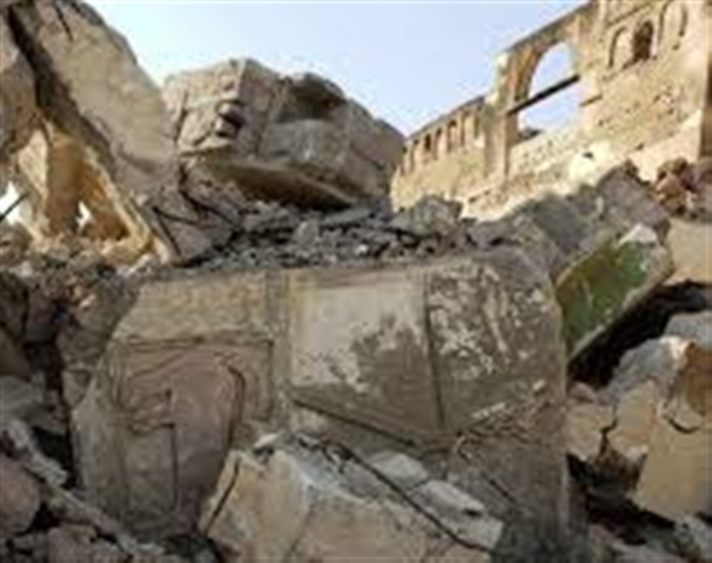 الحكومة اليمنية تدين تدمير الحوثيين لقصر تاريخي بالحديدة 