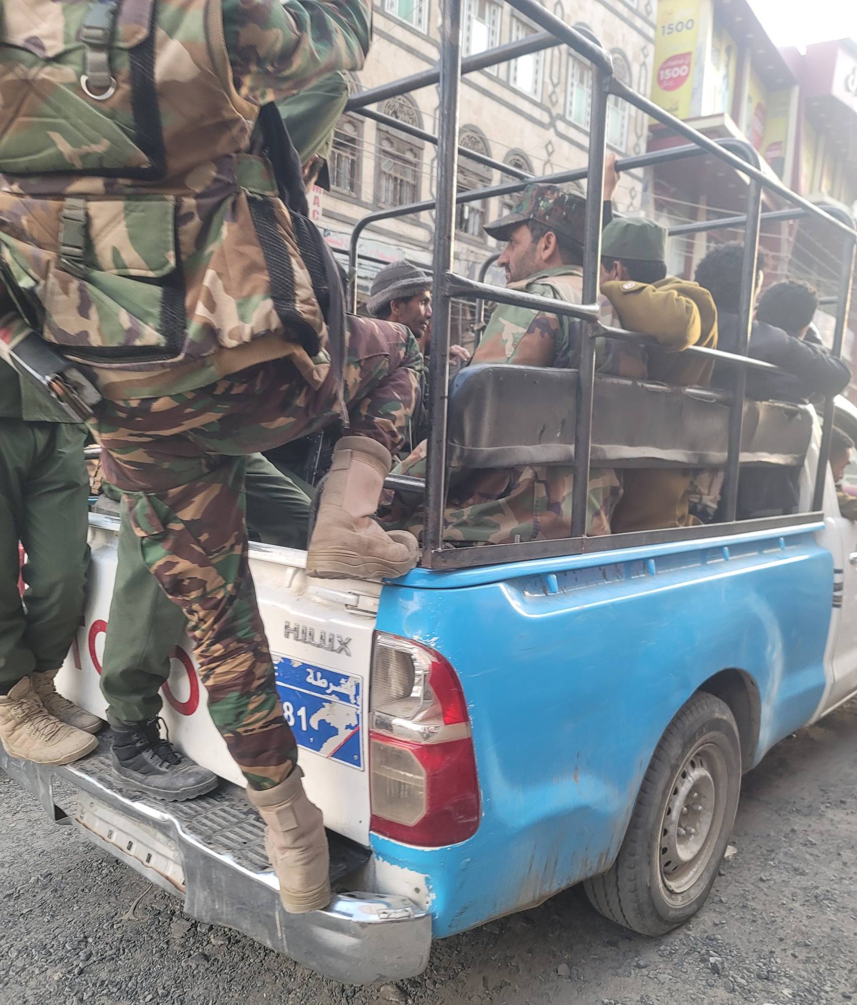 إتاوات مليشيا الحوثي تستنزف أصحاب رؤوس الأموال