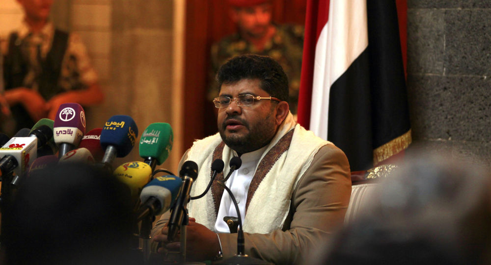 الحوثي يحمل أمريكا مسؤولية صنع كورونا ويدعو اليمنيين للتبرع لجماعته