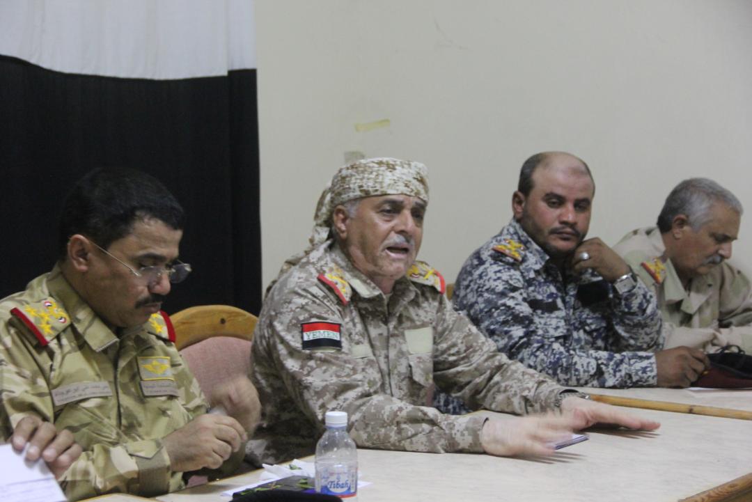 قائد المنطقة الأولى يعلق على دعوات الانتقالي بتشكيل وحدات لقتال الشرعية في حضرموت