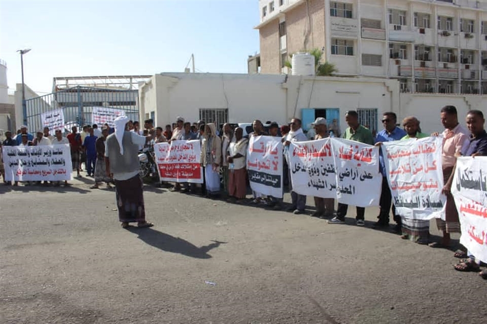 نقابة موظفي مؤسسة موانئ البحر العربي تهدد بالإضراب الشامل
