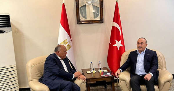 وزير خارجية تركيا يزور مصر في محاولة لإعادة العلاقات بعد انقطاعها لعشر سنوات