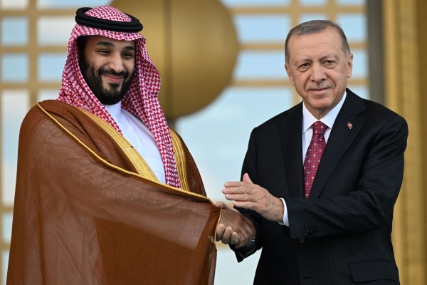 تركيا والسعودية يوقعان اتفاقيات عملاقة في مجال الدفاع والطاقة