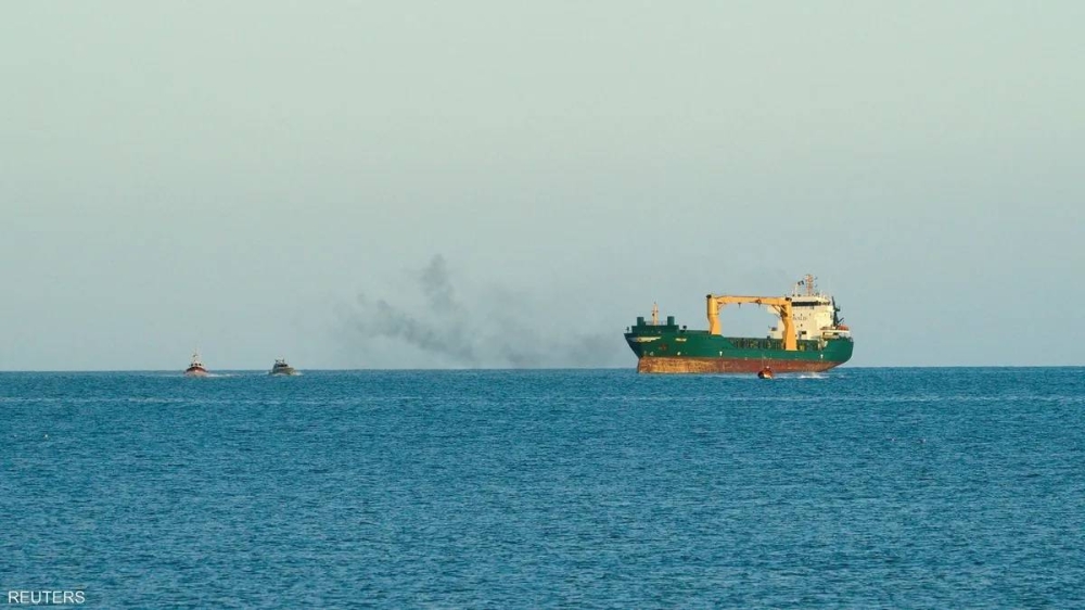 تعرض سفينة تجارية يونانية لهجوم قبالة سواحل اليمن
