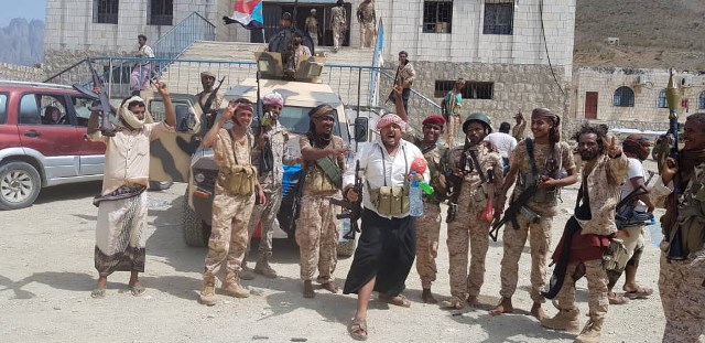 اشتباكات بين القوات الحكومية و مليشيا الانتقالي في أبين رغم الهدنة