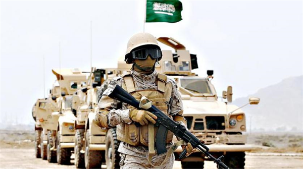 خبير عسكري سعودي يكشف عن الجهة التي استهدفت القوات السعودية بحضرموت