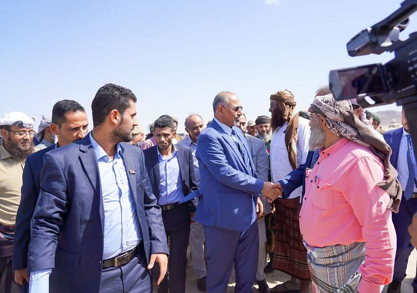 مع تزايد تهديدات الحوثي للملاحة .. الزُبيدي يتفقد المشاريع الاماراتية في جزيرة ميون وباب المندب