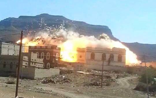  الحوثيون يفجرون منزل مواطن في ماوية شرقي تعز