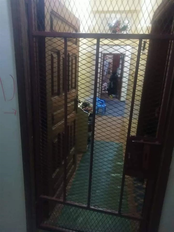 صنعاء: مؤجر يسجن أسرة مستأجر داخل شقة